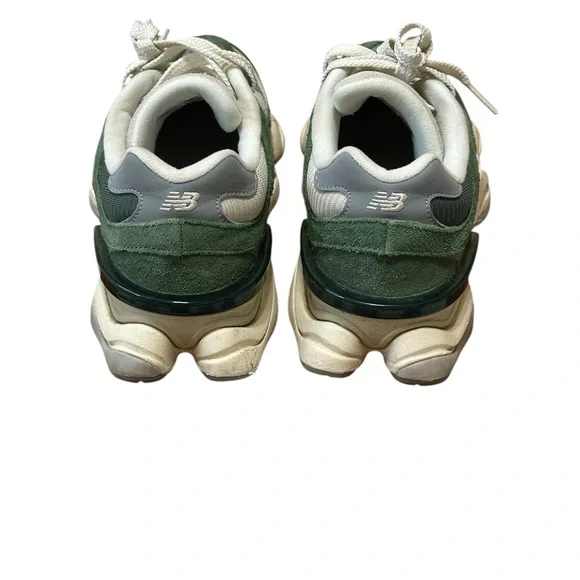 New Balance 9060 - Picture 5 of 7